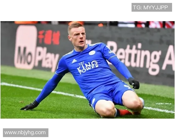 台克球足球明星的崛起与影响力探讨：从草根到巅峰的传奇之路